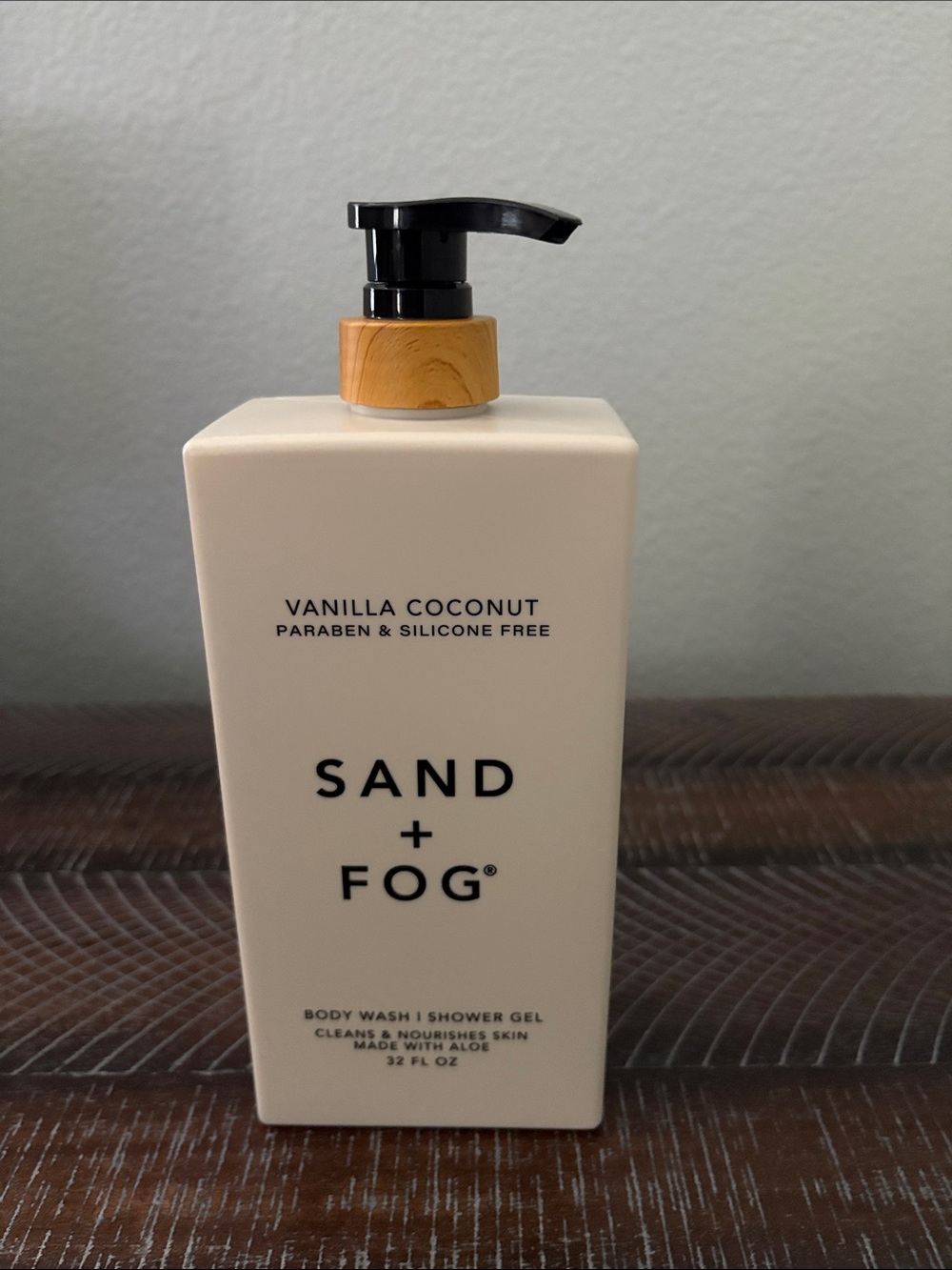 Sand + Fog Vanilla Coconut Body Wash - Cream